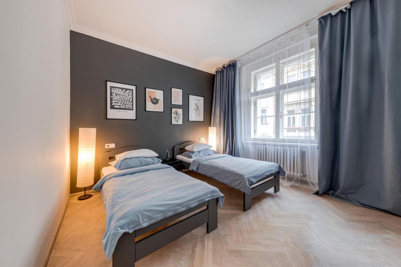 Vita Nejedleho Apartments Praga Exterior foto